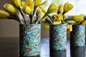 Ваза из консервной банки