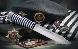 Нож в презент