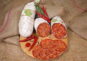Мясные деликатесы - копченая ветчина