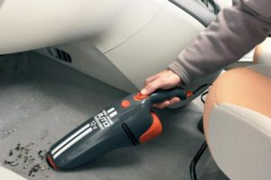 Автомобильный пылесос