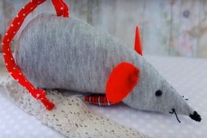 Готовая поделка - Мышка из носка