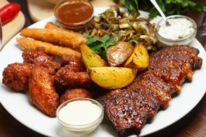 Ужин в ресторане с безлимитным мясом