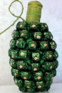Граната из конфет