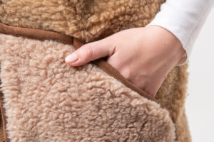 Жилет шерстяной из овчины